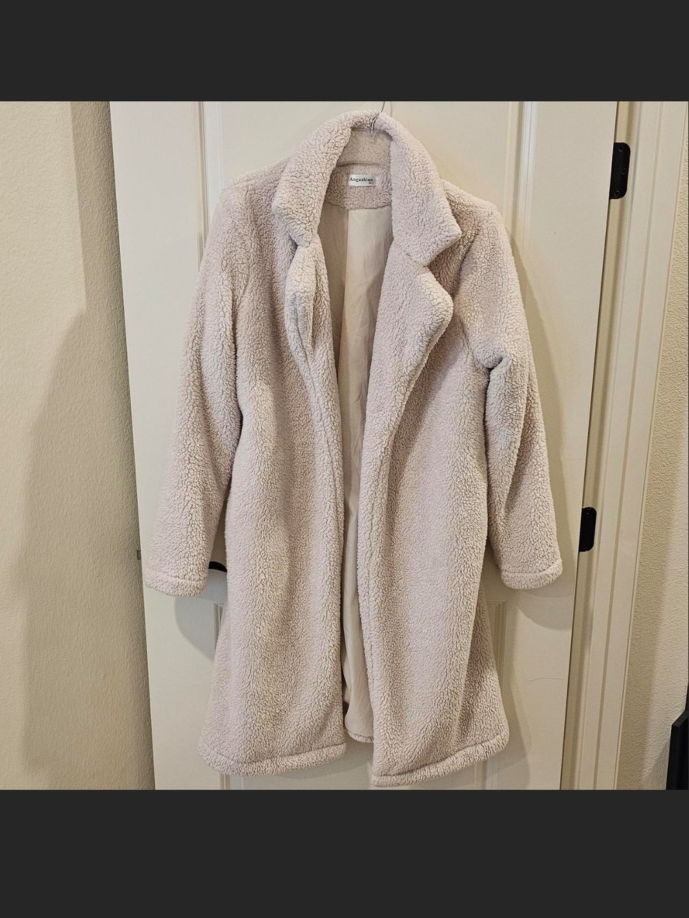Women's Plush Open-Front Teddy Jacket - Light Beige